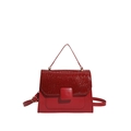 Elegante rode crossbodytas met krokodillenpatroon, vierkante gesp en handvat - Rood