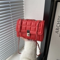 Quilted red shoulder bag with metallic chain strap and twist-lock closure in premium PU - Red
