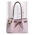Borsa tote minimalista in nylon rosa chiaro con spalline marroni e ciondolo a gatto - Rosa Con Ciondolo