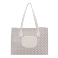 Borsa tote bianca con motivo a lettere M e logo in rilievo su sfondo bianco - Bianco