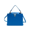 Sac à main bleu roi en cuir grainé avec boucle en V dorée et bandoulière réglable - Bleu