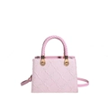 Rosa Handtasche mit floraler Bestickung, gewebtem Griff und goldenen Metallbeschlägen - Rosa