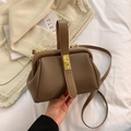 Borsa a mano da donna in pelle marrone scuro con trama litchi e tracolla rimovibile - Cachi