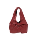 Bolso de mano rojo oscuro en cuero sintético con lazo grande y textura plisada suave - Rojo