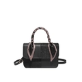 Bolso negro tipo patchwork con asa de pañuelo de seda y correa ajustable fina - Negro