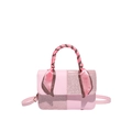 Bolso rosa con diseño de purpurina y pañuelo de seda decorativo en el asa - Rosa