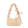 Borsa sottobraccio in peluche albicocca con manico increspato e dettaglio fiocco - Cachi