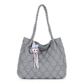 Grijze gewatteerde tote bag met gevlochten schouderbanden en zachte harttextuur - Grijs Met Hanger