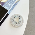 Dettaglio della presa per telefono a specchio con cuore glitterato e strass sul tavolo - Specchio a Cuore con Paillettes Magnetico - Nero