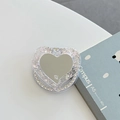 Dettaglio del supporto Magsafe a cuore argento con glitter, strass e specchio interno - Specchio a Cuore Magnetico Glitterato (Rosa-Zirconia Bianco)