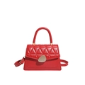 Sac à main rétro rouge en similicuir avec matelassage et texture crocodile - Rouge