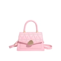 Petit sac à main carré rose à motif crocodile avec boucle dorée et bandoulière réglable - Rose