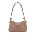 Bolso de hombro beige minimalista con cierre de trébol dorado y detalle de nudo elegante - Caqui