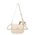 Borsa a tracolla color crema con fibbia dorata ed elegante foulard di seta decorativo - Bianco Sporco