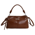 Bolso vintage marrón caramelo con correa ajustable y placa decorativa de metal plateado - Marrón