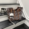 Bruine shopper met witte graffiti-patronen en wolk-hanger op moderne trappen - Met Hanger / Bruin