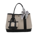 Borsa tote in tela beige e nera con foulard di seta stampato e mini pochette - Nero