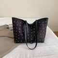Borsa tote trapuntata nera con motivo a fiocco bianco e spalline sottili da donna - Nero