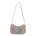 Borsa a tracolla in denim con stelle sfumate e bordi sfilacciati su sfondo bianco puro - Stella Beige