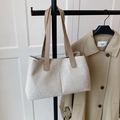 Borsa tote in tela beige con spallacci in pelle kaki per il pendolarismo quotidiano - Senza ciondolo / Cachi