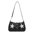 Schwarze Schultertasche aus genarbtem Leder mit Sternen und silberner Sternschnalle - Schwarz