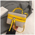 Borsa a mano a scatola alla moda in tela beige con finiture in pelle giallo vivo - Giallo