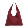Grote vintage draagtas van donkerrood kunstleer met een glanzende afwerking en brede riem - Stijl 1 / Rood