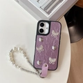 Coque iPhone violette plissée avec papillons argentés et dragonne en perles luxe - Violet