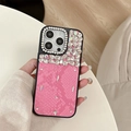 Luxe iPhone-hoesje met roze slangenstructuur en handgezette strass-steentjes voor dames - Slangenpatroon Strass - Rozerood / iPhone 16e