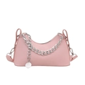 Borsa a mezzaluna rosa con catena d'argento spessa e finta pelle liscia - Rosa