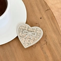 Detalle del soporte para móvil en forma de corazón con tela de tweed, strass y lazo de cristal - Soporte Transparente-Lazo de Corazón con Diamantes de Imitación-Textura Tejida-Caqui