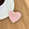 Close-up of heart-shaped phone grip with pink knit texture and sparkling rhinestones - Transparent Stand-Rhinestone Heart Bow-Leaf Texture-Pink