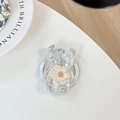 Détail du support de téléphone ours avec paillettes argentées et accent floral - Magnétique - Ours Fleur à Six Pétales - Abricot