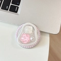 Vista superior de un soporte de móvil con perlas rosas y flor de resina en un portátil - Magnético - Perla Anillo Irregular - Brillo Ojo de Gato Flor - Rosa