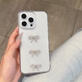 Primer plano de funda brillante para iPhone con tres lazos de diamantes de imitación - Tres Lazos de Strass (iPhone 7/8/SE 2020)