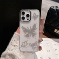 Detail eines luxuriösen Strass-Schmetterlingsmusters auf einer klaren iPhone-Hülle - Galvanisierter Rahmen – Strass-schmetterling In Schillernder Optik / iPhone 7/8/SE 2020