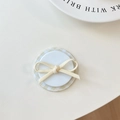 Détail du support de téléphone rond avec ruban crème et bordure à carreaux verts - Film à Carreaux Nœud Diagonal Magnétique / Jaune
