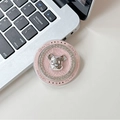 Detail der rosa Magsafe-Handyhalterung mit Silberbärenkopf und glitzernden Steinen - Bärenkopf - Pink / Magnetisch - Strass Perlmutt