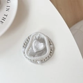 Detalle del soporte para móvil de corazón con perlas, pedrería y marco de plata - Corazón de Plata Moteado (Diamantes de Imitación/Magnético)