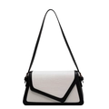 Minimalistische zwart-witte crossbodytas met steenpatroon en asymmetrische geometrische flap - Wit en Zwart