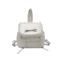 Elegante mochila tipo saco color crema con borde de encaje y detalle de lazo - Blanco