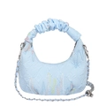 Hellblaue Rafftasche mit farbigen Wellenstickereien und silberner Kettenschultergurt - Blau