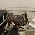 Borsa sottospalla marrone retrò con motivo monogramma e catena metallica dorata - Caffè (Monogramma)