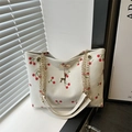 Sac fourre-tout en velours côtelé blanc cassé avec imprimé cerise et chaîne dorée - Blanc