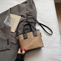 Mini borsa a secchiello vintage marrone con finiture in pelle nera e manici - Cachi (Senza Ciondolo)