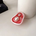 Dettaglio del supporto per telefono a cuore rosso con perla, gemma rosa e fiocco - Fiocco Rosso Glitterato con Perla Grande