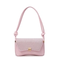 Bolso baguette rosa con contraste de tela brillante y cierre de hebilla dorada - Rosa Sakura