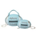 Set borsa a mano e portamonete a forma di rugby azzurro con catena dorata da donna - Blu