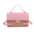 Borsa a mano rosa con motivo a lettere M e chiusura in metallo dorato in stile chic - Rosa