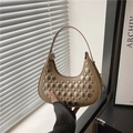 Borsa a secchiello marrone in similpelle con borchie argentate in stile vintage punk - Cachi